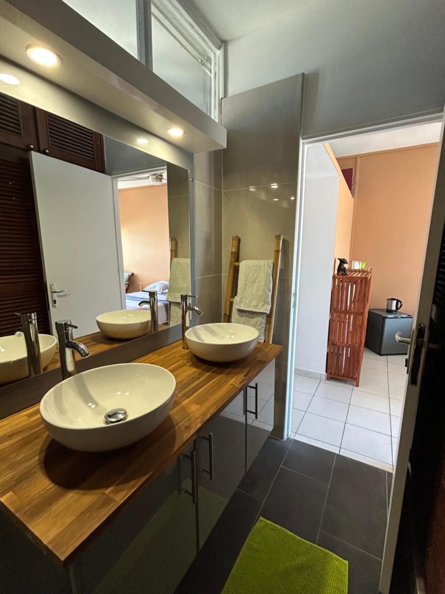 Pelikan Chambres D'Hotes Pointe-à-Pitre Værelse billede